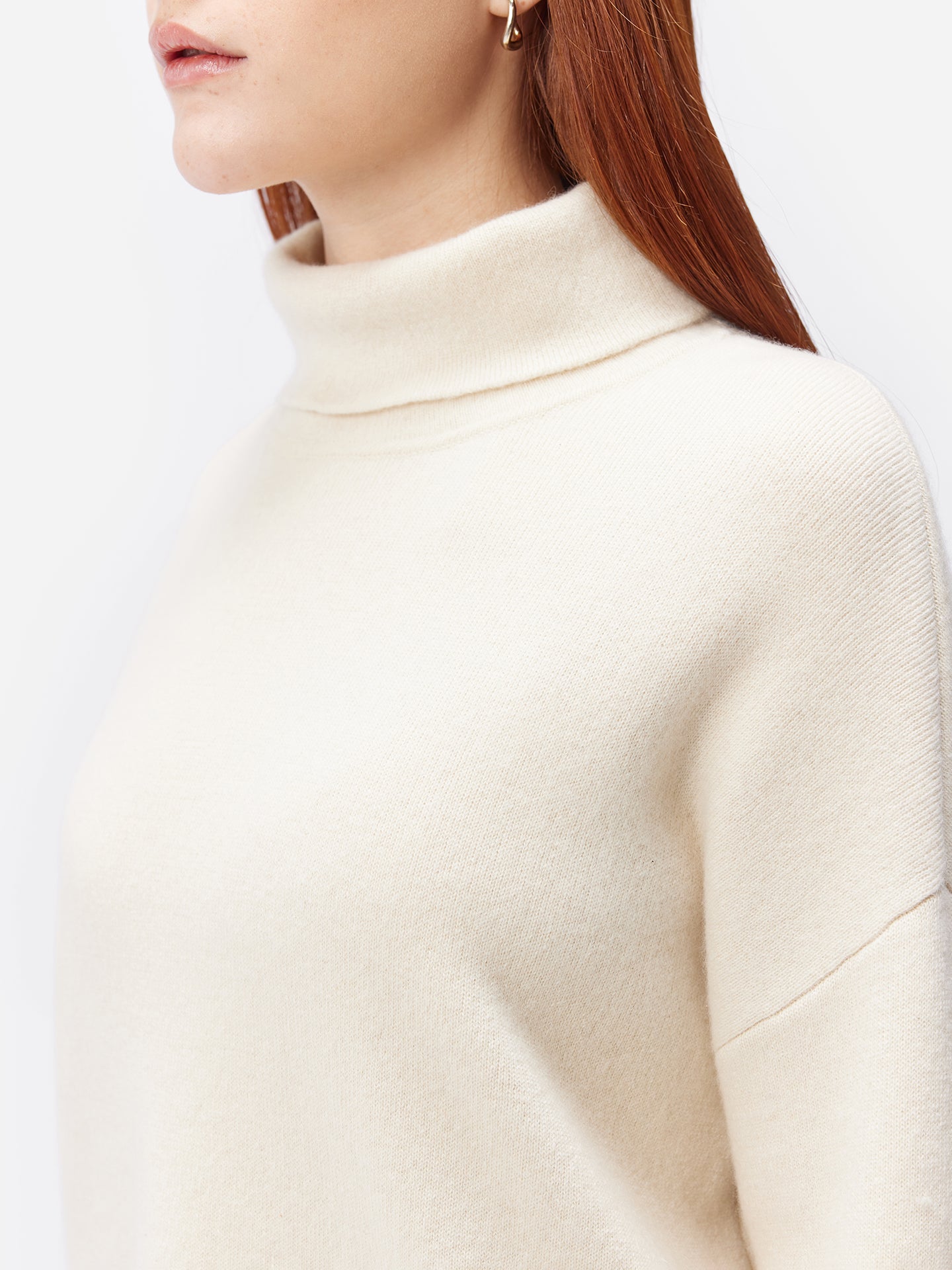 Women's Cashmere Roll-Neck Sweater Off White - Gobi Cashmere