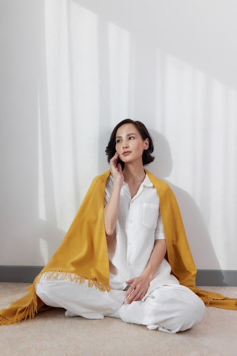Oversized Cashmere Woven Scarf, editorial photo