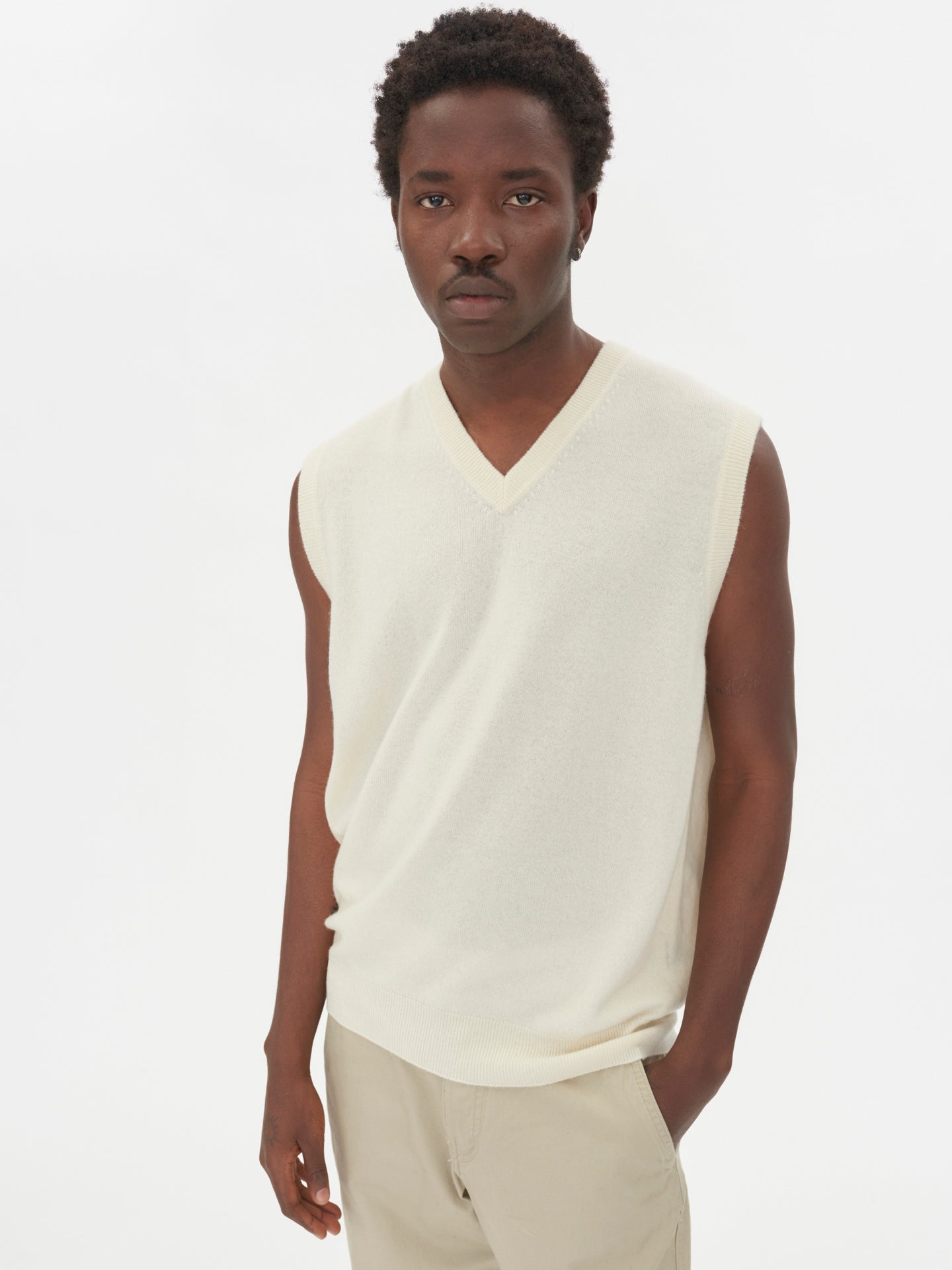 Men's Cashmere Vest Marshmallow - Gobi Cashmere
