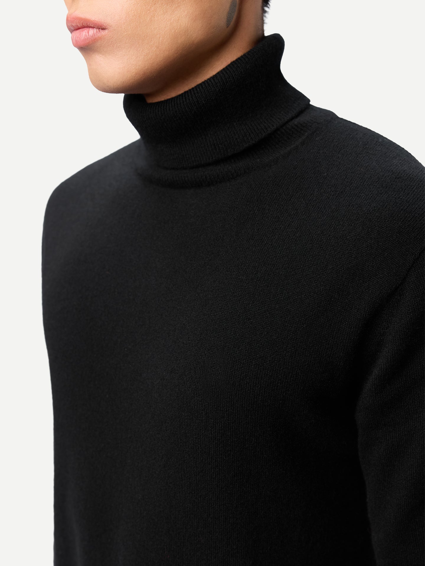 Timeless Turtleneck Cashmere Sweater