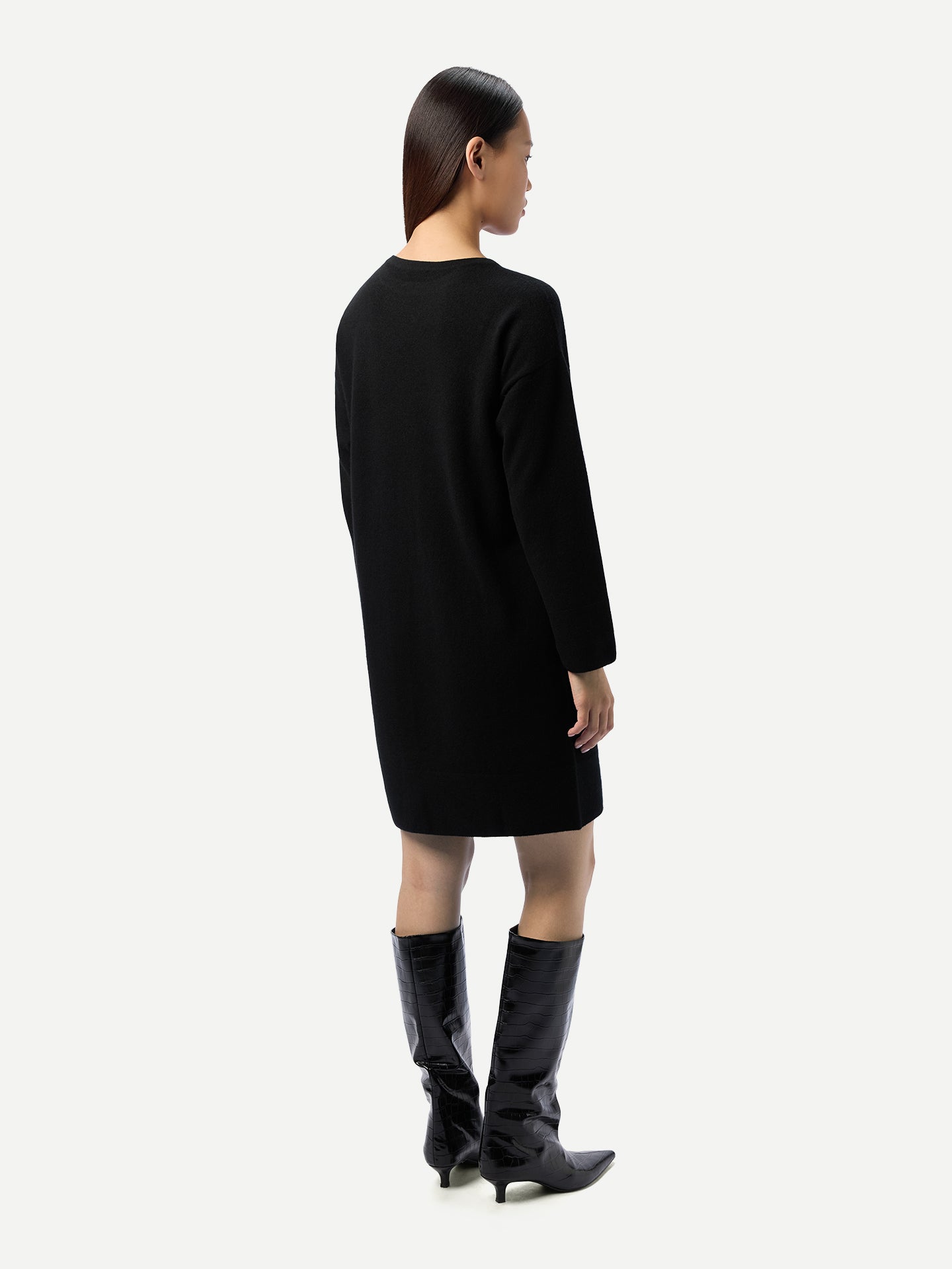 C-Neck Knit Dress
