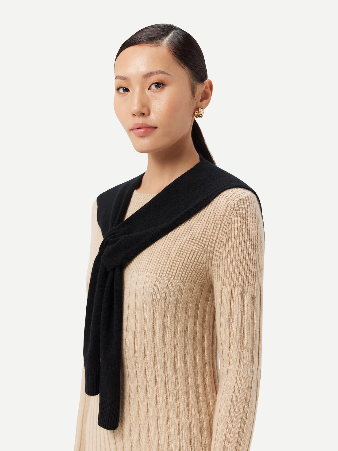 Women's Cashmere Shoulder Wrap Black - Gobi Cashmere