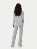 Person wearing a gray suit on a white background #color_high-rise