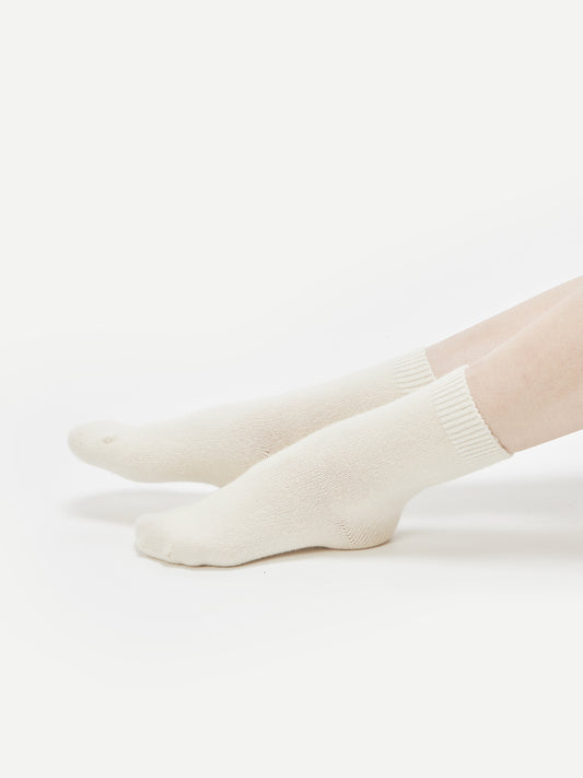 Unisex Cashmere Rib Knit Bed Socks White - Gobi Cashmere