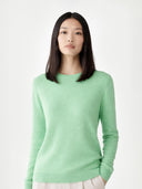 Essential Cashmere Crewneck Sweater Green Ash - Gobi Cashmere #color_green-ash
