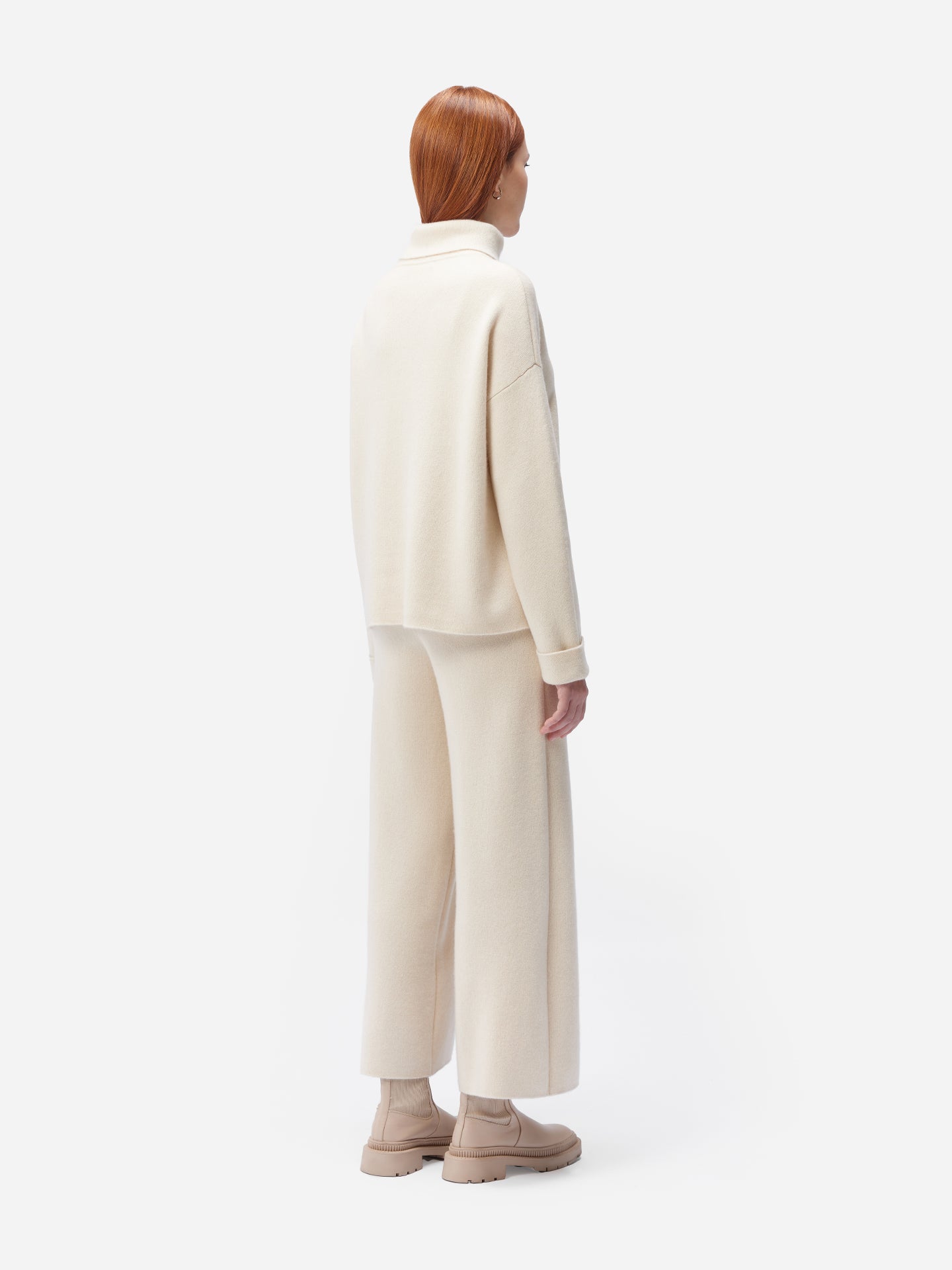 Women's Cashmere Roll-Neck Sweater Off White - Gobi Cashmere