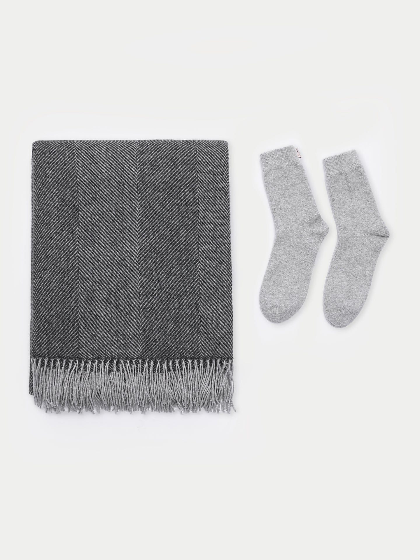 Cashmere Blanket and Socks Set | GOBI Cashmere