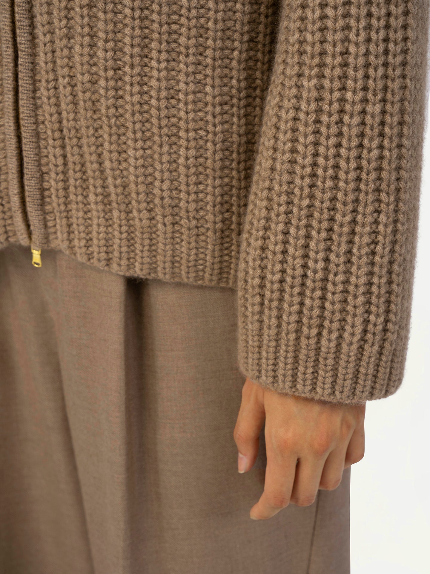 Organic Color Chunky Cashmere Cardigan with Zipper