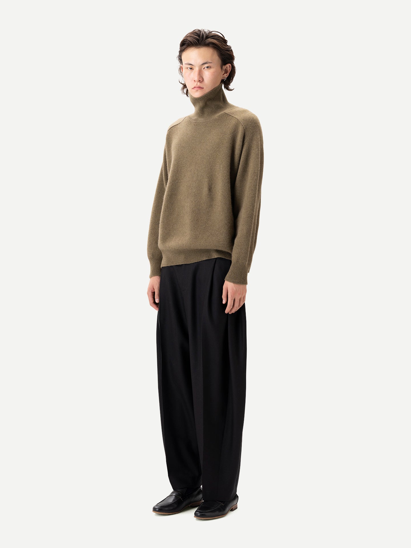 Unisex High-Neck Cashmere Sweater
