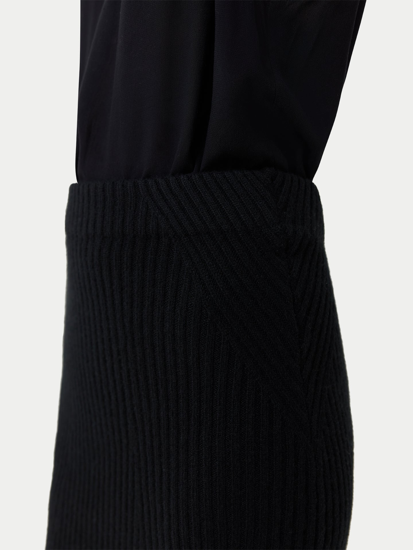 Women's Cashmere Midi Flared Skirt Black - Gobi Cashmere