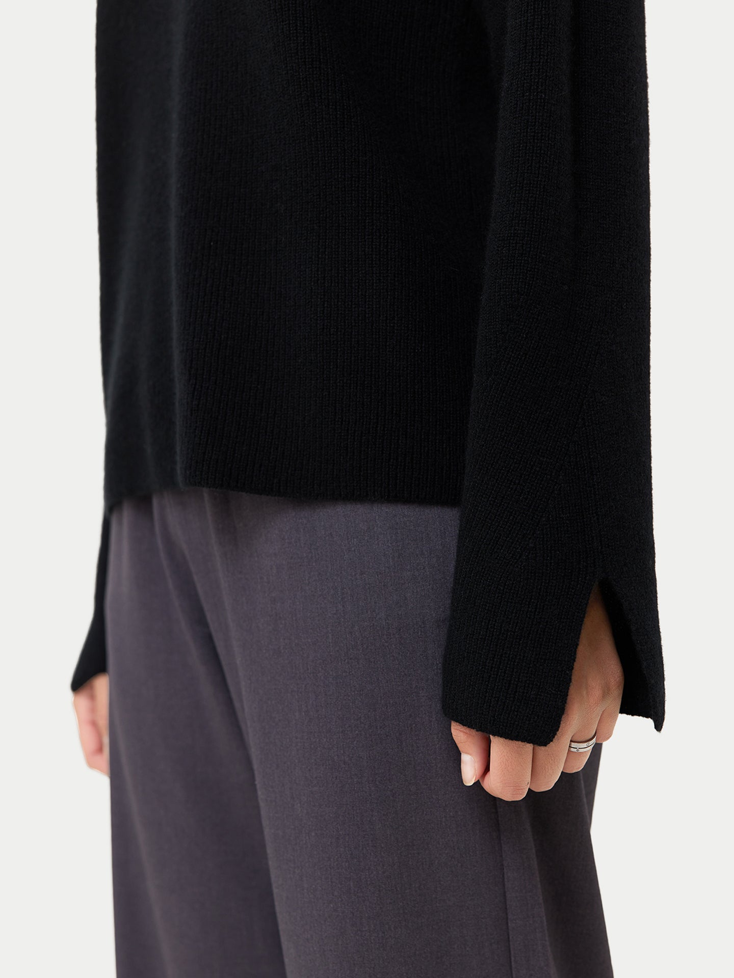 Women's Split-Sleeve Cashmere Sweater Black - Gobi Cashmere
