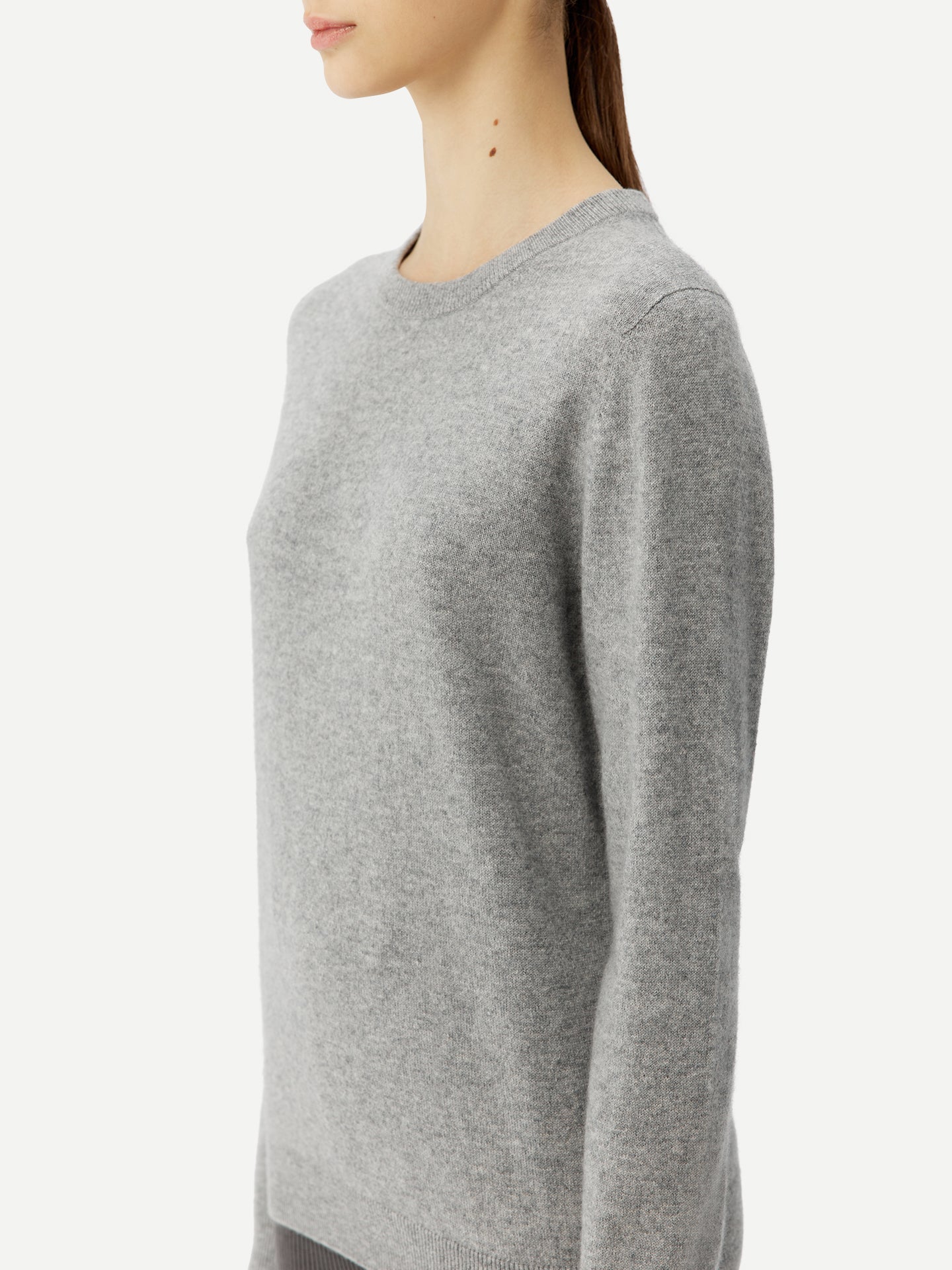 Essential Cashmere Crew Neck Sweater