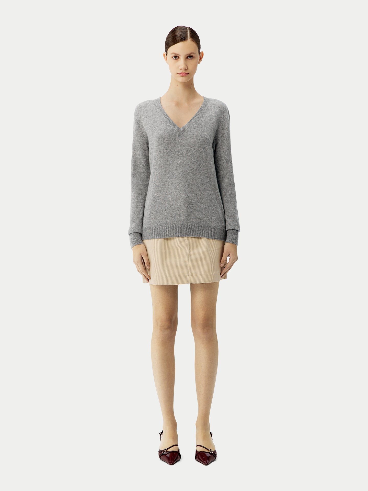 Essential Cashmere V-Neck Sweater