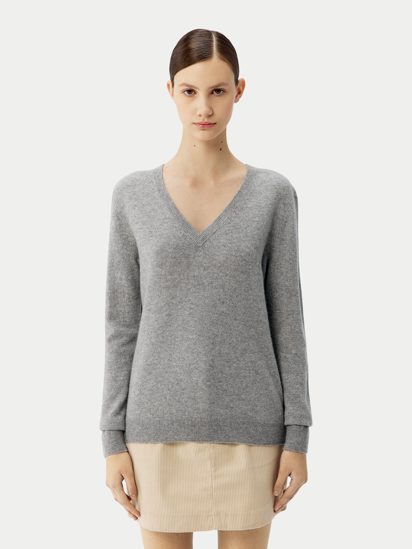 Essential Cashmere V-Neck Sweater