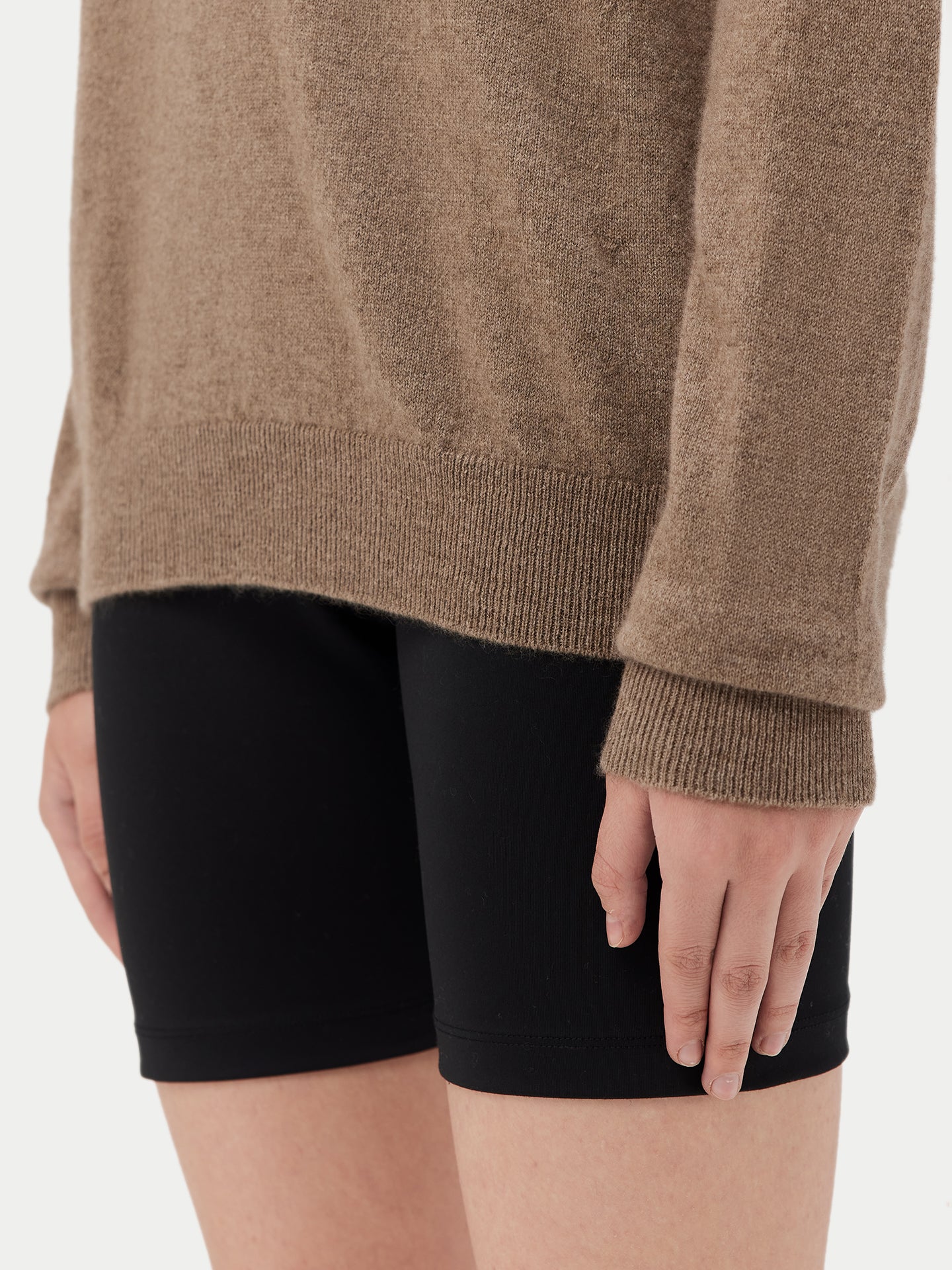 Women's Cashmere Basic Crew Neck Sweater Taupe - Gobi Cashmere