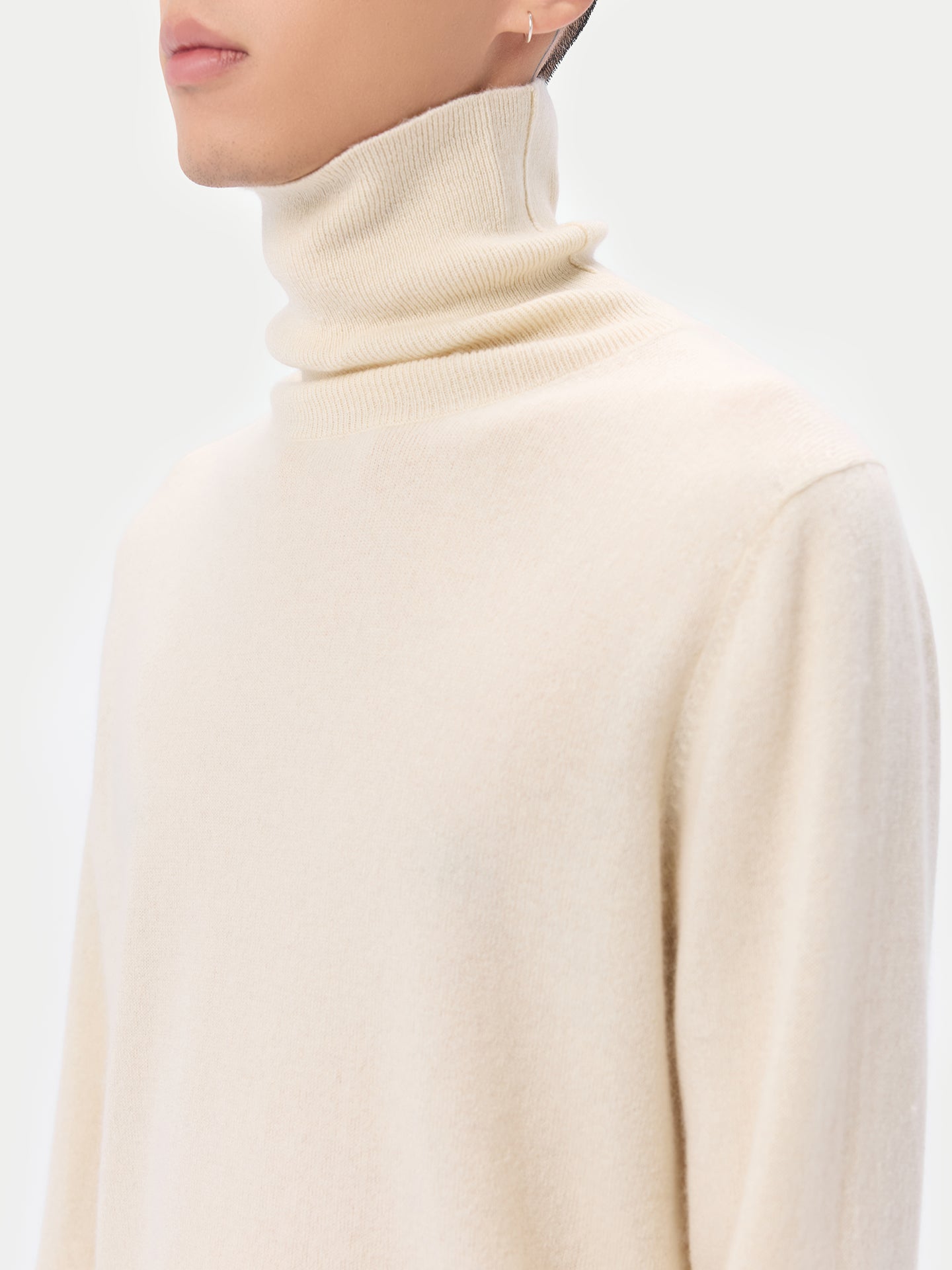 Organic Color Cashmere Essential Turtle Neck Sweater