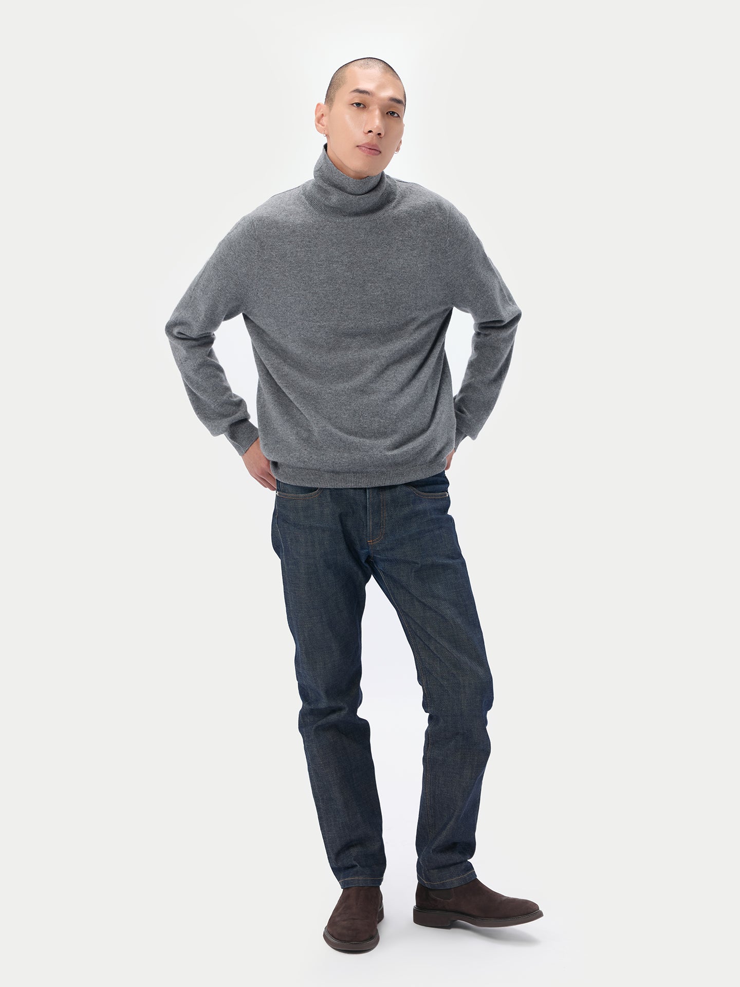 Essential Cashmere Turtle Neck Sweater