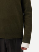 Essential Crewneck Cashmere Sweater Capulet Olive - Gobi Cashmere #color_capulet-olive