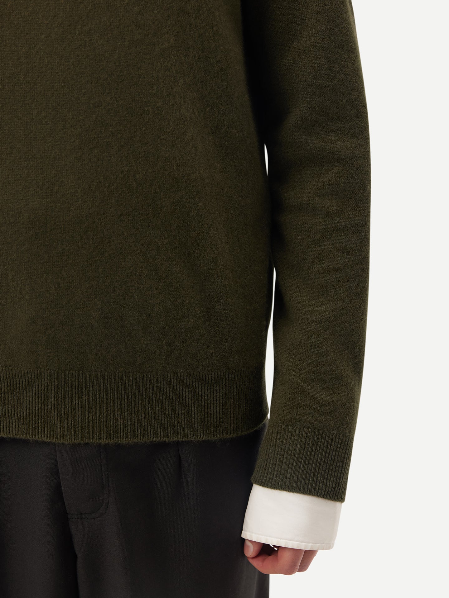 Men's Cashmere Basic Crew Neck Sweater Capulet Olive - Gobi Cashmere