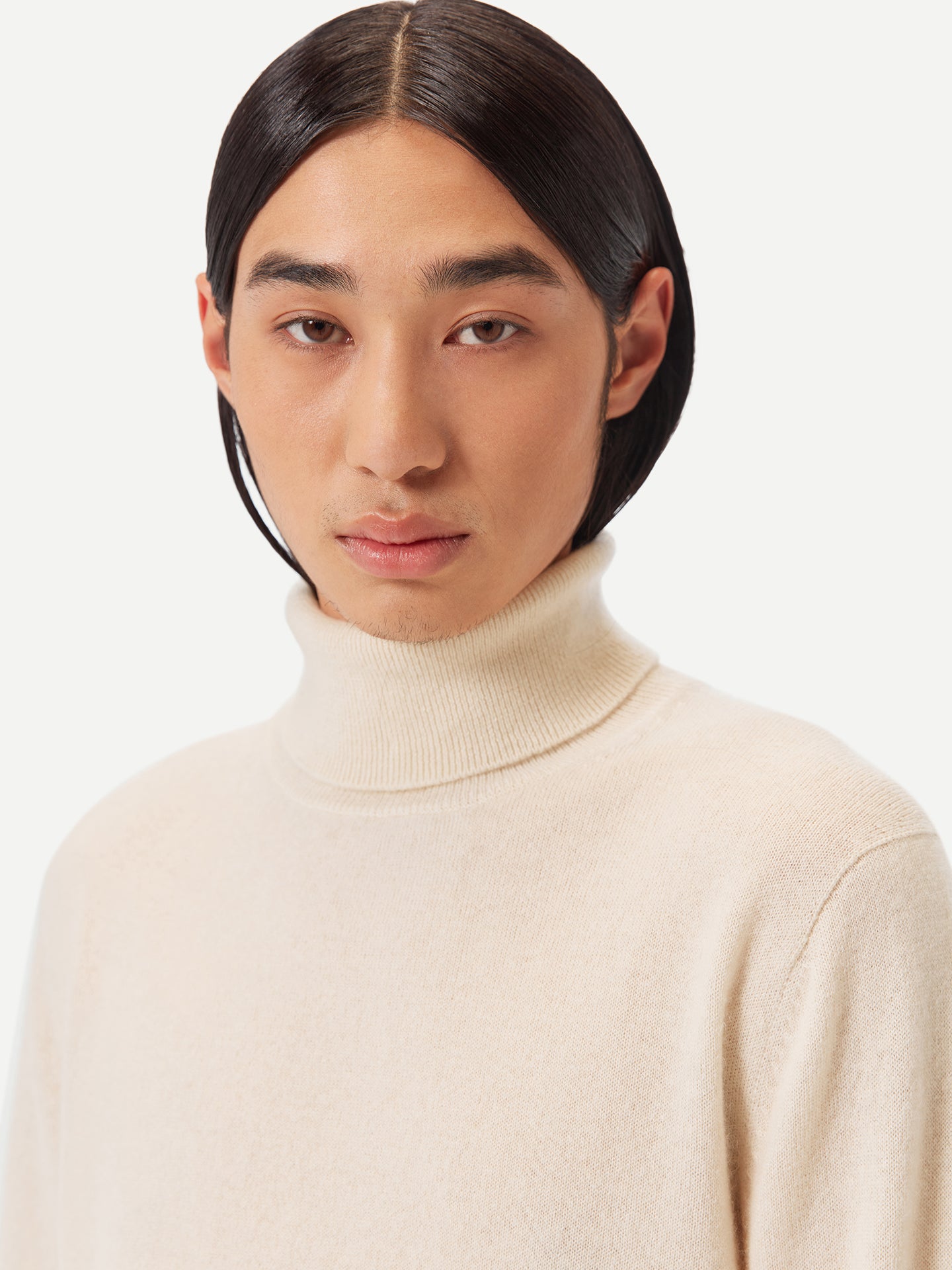 Men's Cashmere Basic Turtle Neck Sweater Off White - Gobi Cashmere