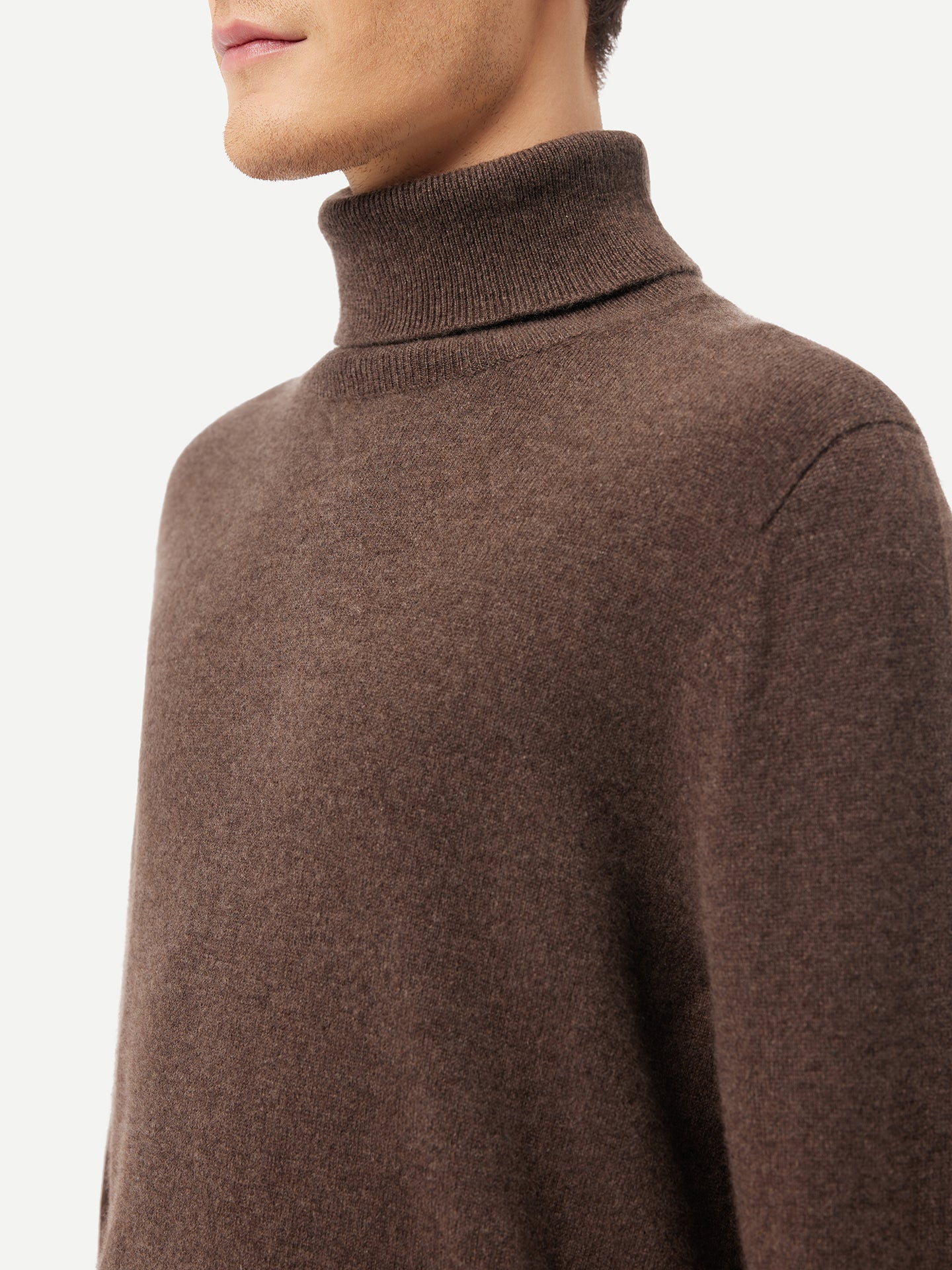 Essential Cashmere Turtle Neck Sweater