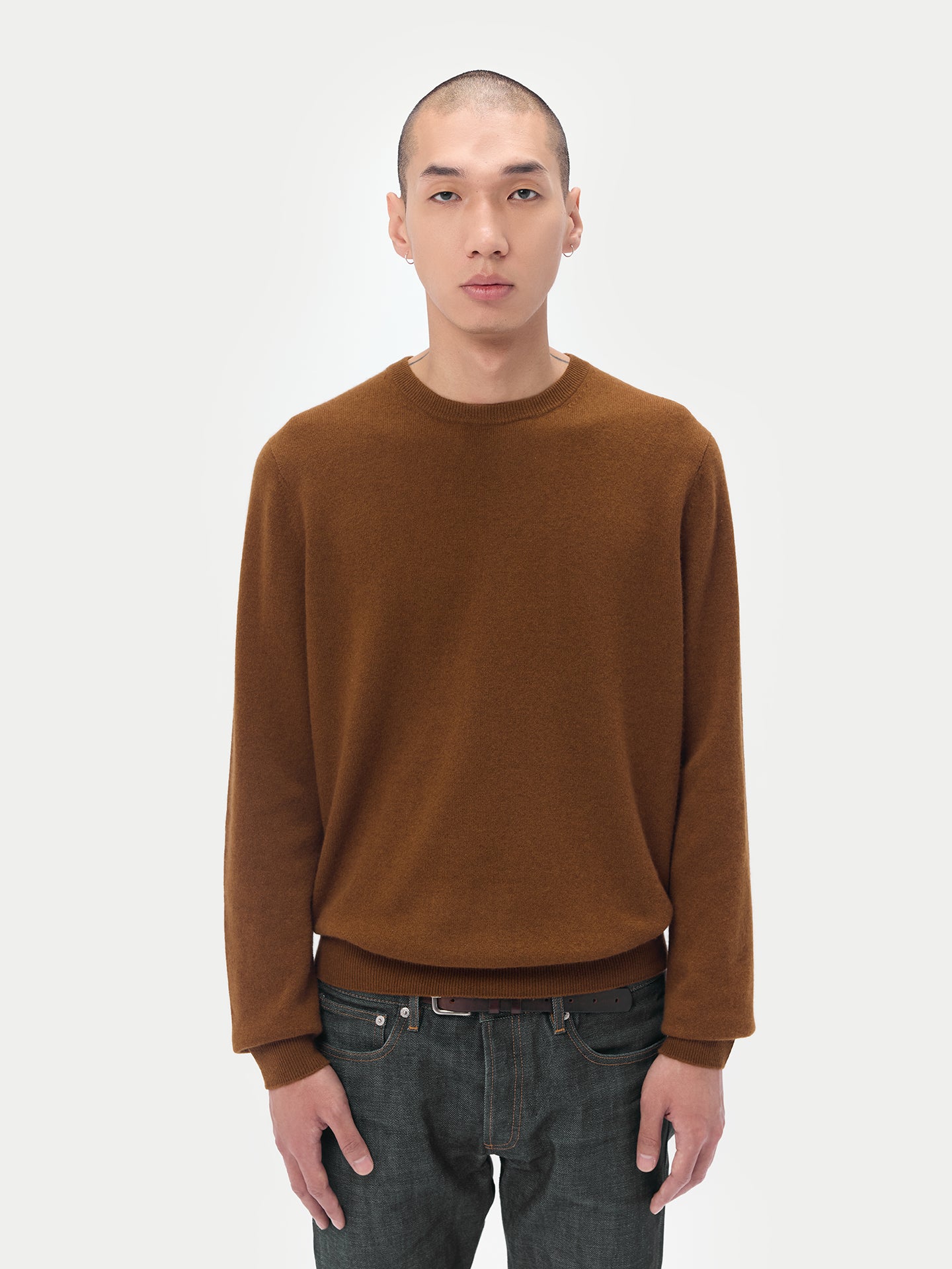 Essential Crewneck Cashmere Sweater
