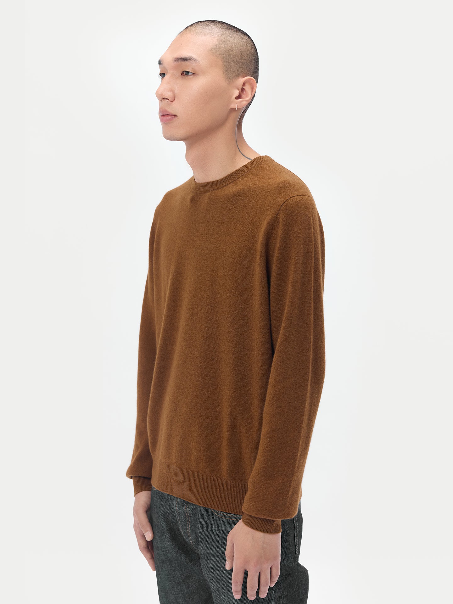 Essential Crewneck Cashmere Sweater