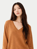 Essential Cashmere V-Neck Sweater Chipmunk - Gobi Cashmere #color_chipmunk