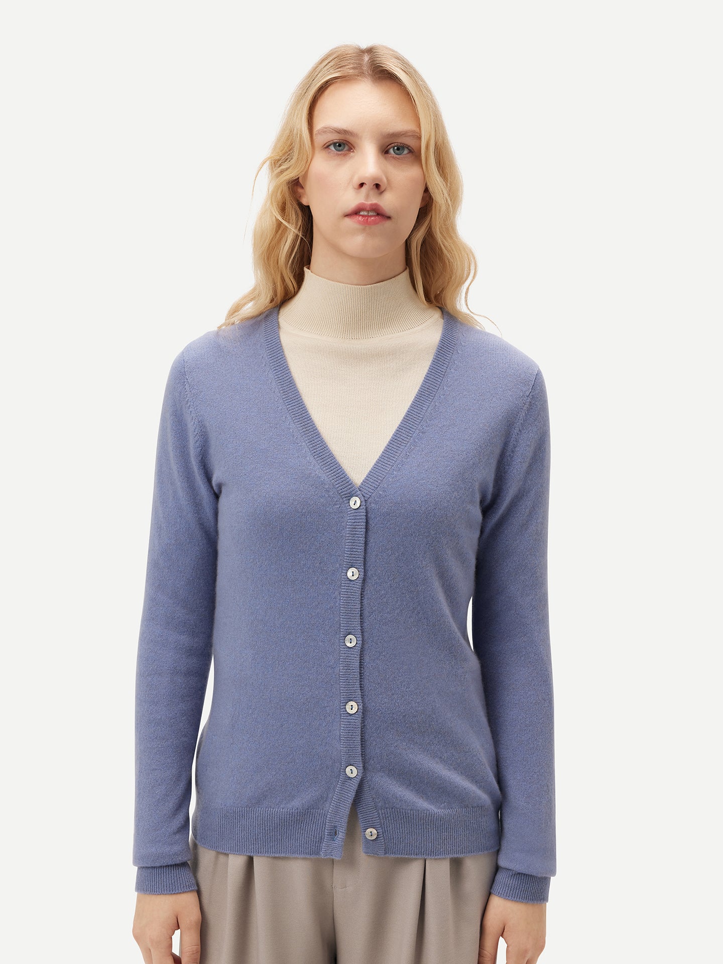 Women's Cashmere V-neck Button Cardigan English Manor - Gobi Cashmere