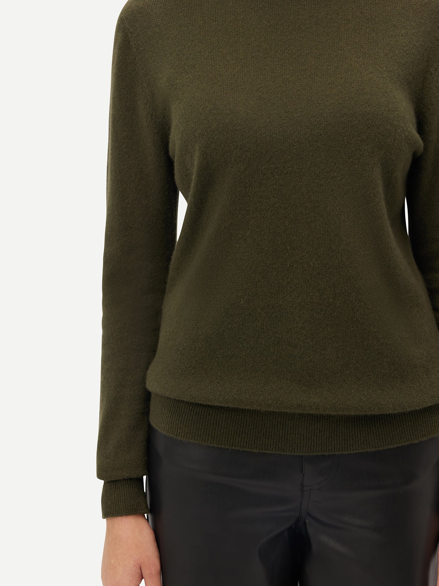 Women's Cashmere Classic Turtleneck Capulet Olive - Gobi Cashmere