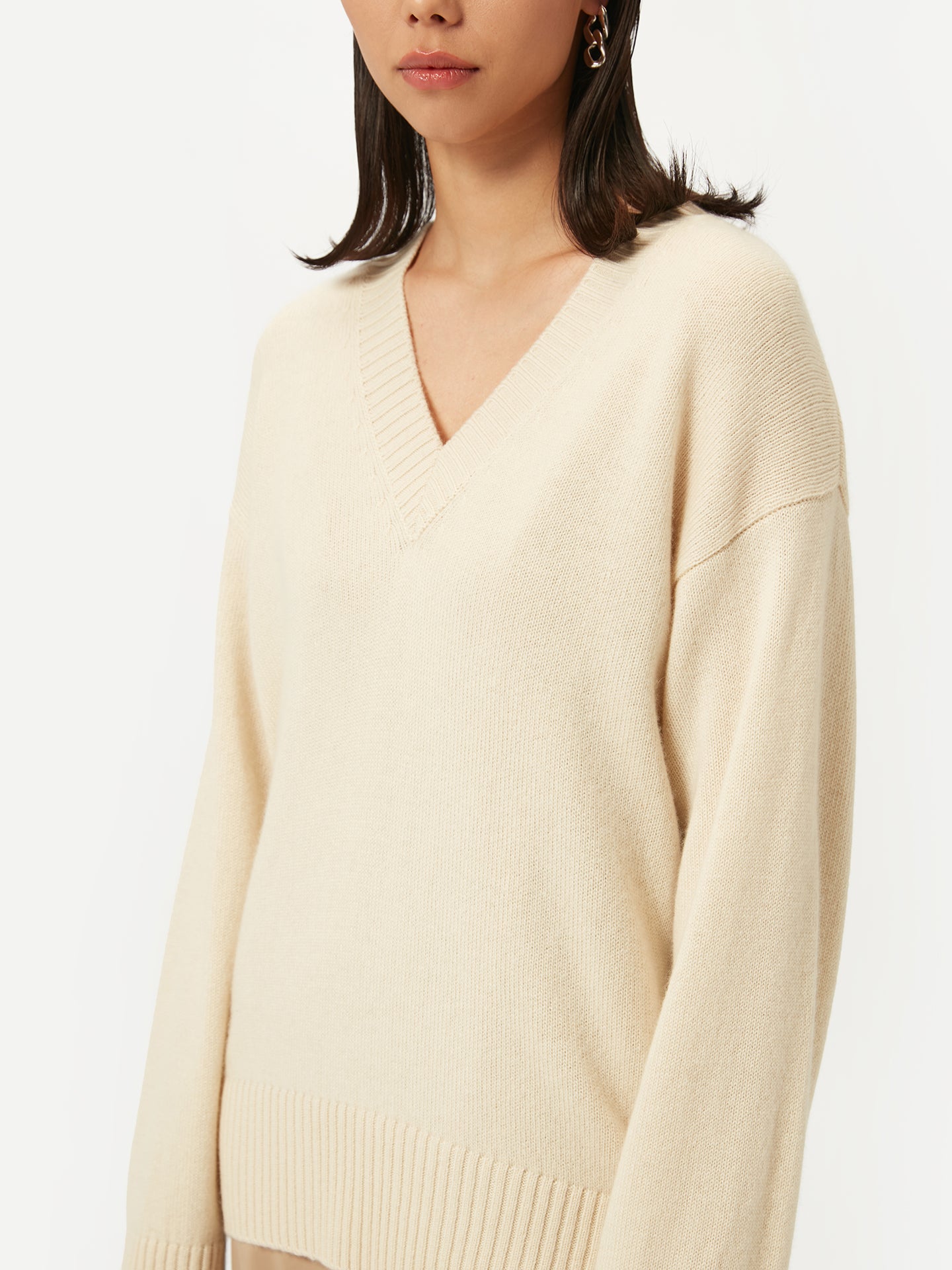 Women's Cashmere V-Neck Sweater Off White - Gobi Cashmere
