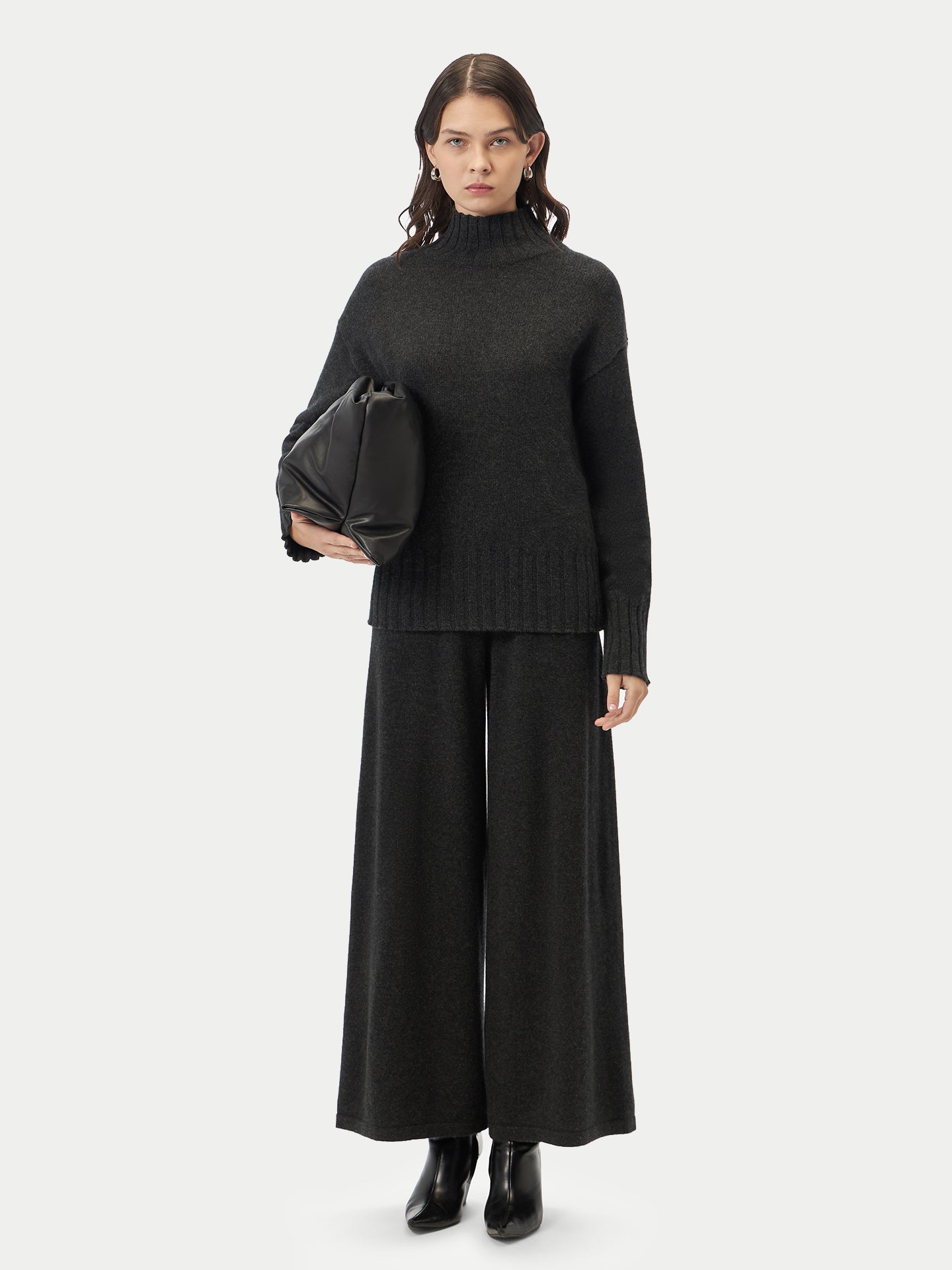 Relaxed-Fit Cashmere Turtleneck