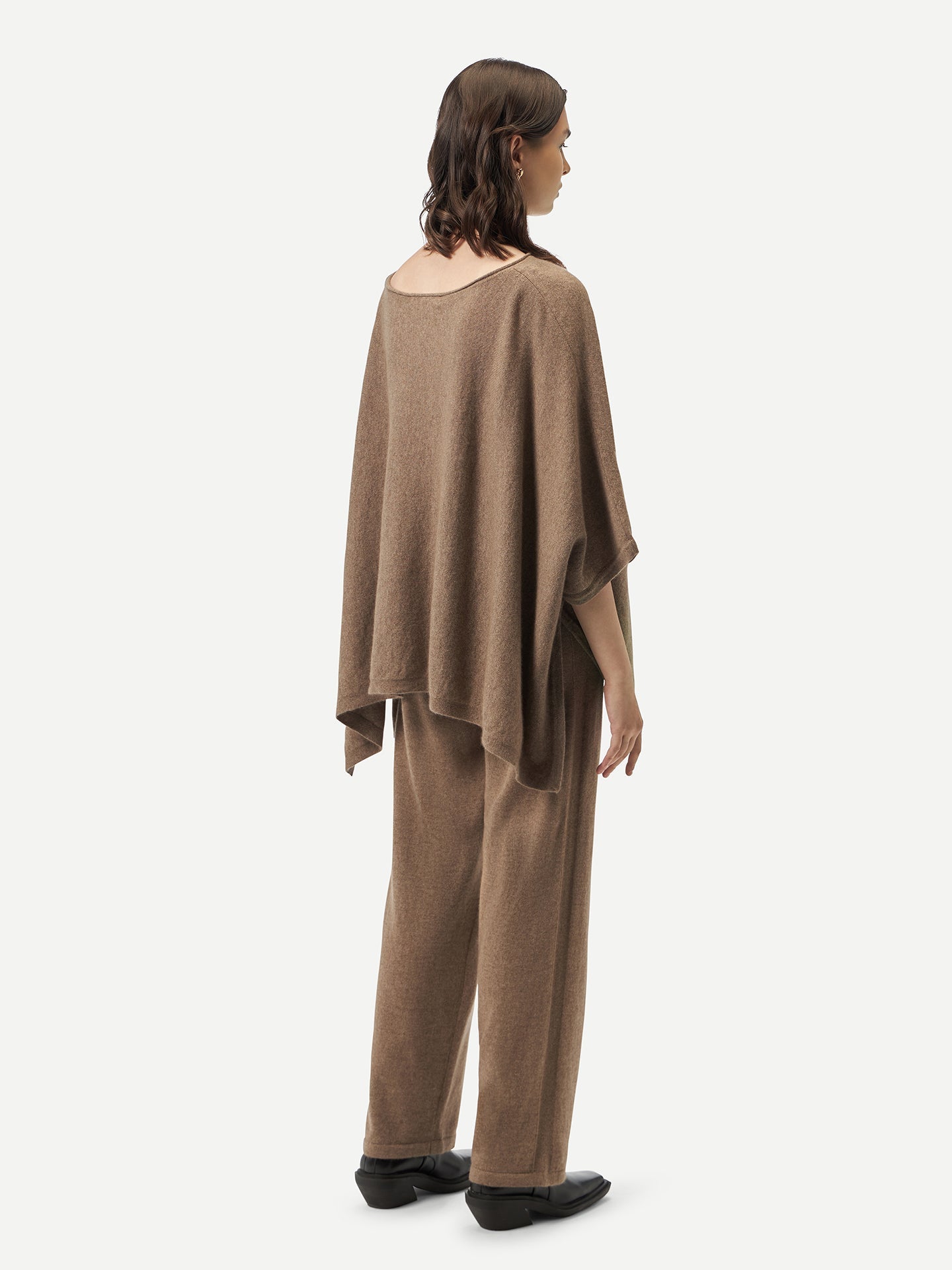 Women's Organic Colour Boat-Neck Cashmere Poncho Taupe - Gobi Cashmere