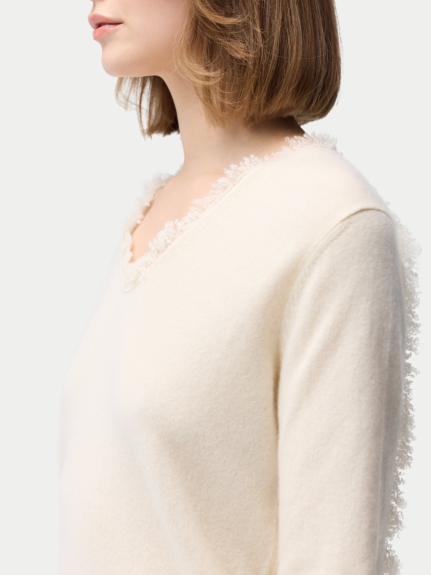 Women's Organic V-Neck Cashmere Sweater with Fringed Edges Off White | GOBI Cashmere