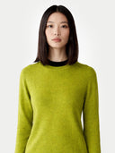 Essential Cashmere Crewneck Sweater Spinach Green - Gobi Cashmere #color_spinach-green