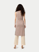 back view of a sleeveless dress with a belt on a white background #color_nomad