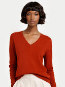 Essential Cashmere V-Neck Sweater Sugar Almond - Gobi Cashmere #color_sugar-almond