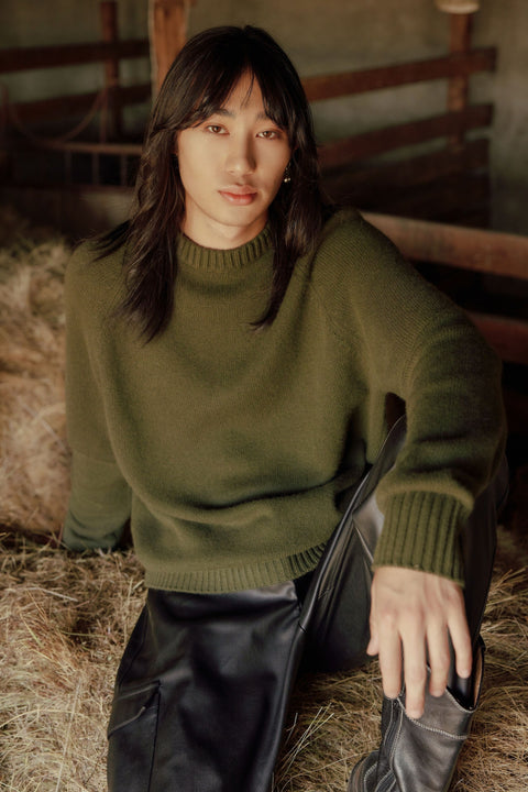 Cashmere Raglan Sweater, editorial photo