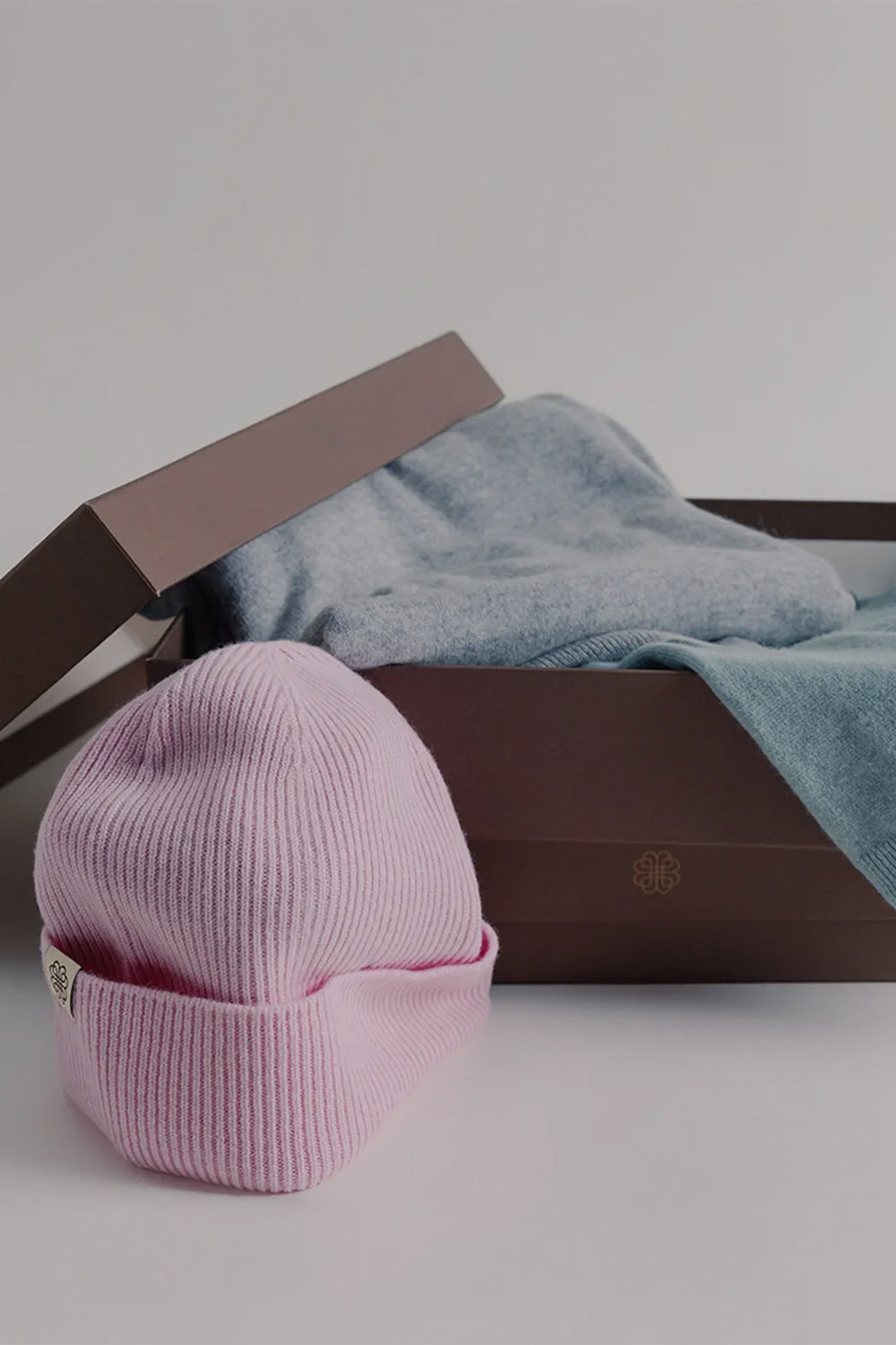 Cashmere Bucket Hat - 100% Mongolian Cashmere I GOBI Cashmere