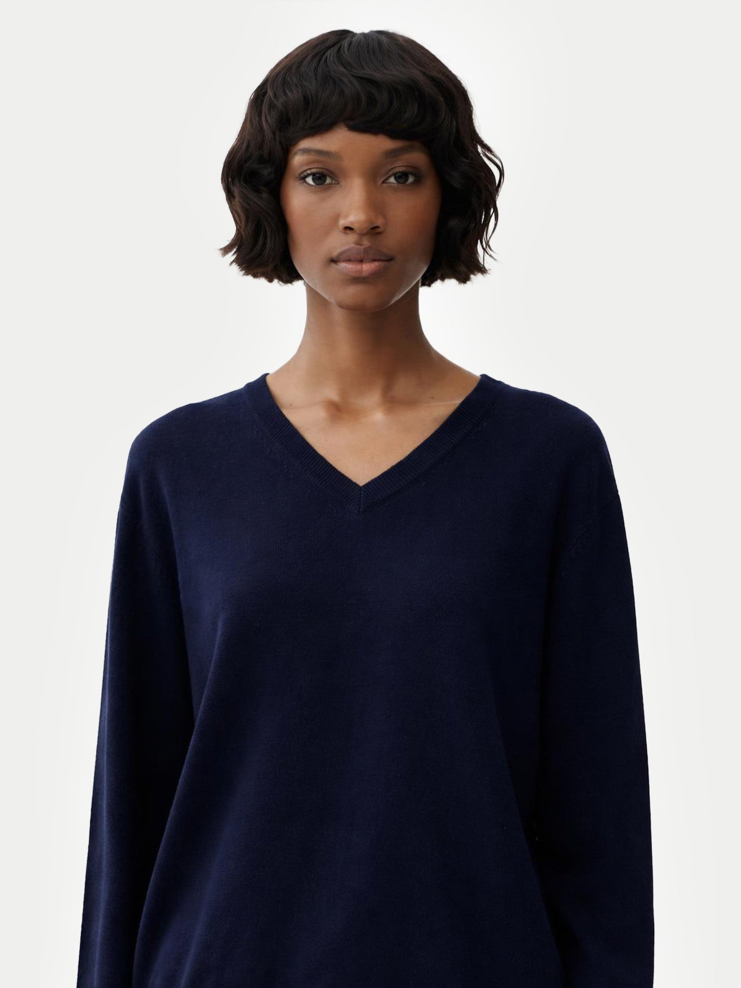 Essential Cashmere V-Neck Sweater Navy - Gobi Cashmere