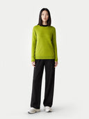 Essential Cashmere Crewneck Sweater Spinach Green - Gobi Cashmere #color_spinach-green