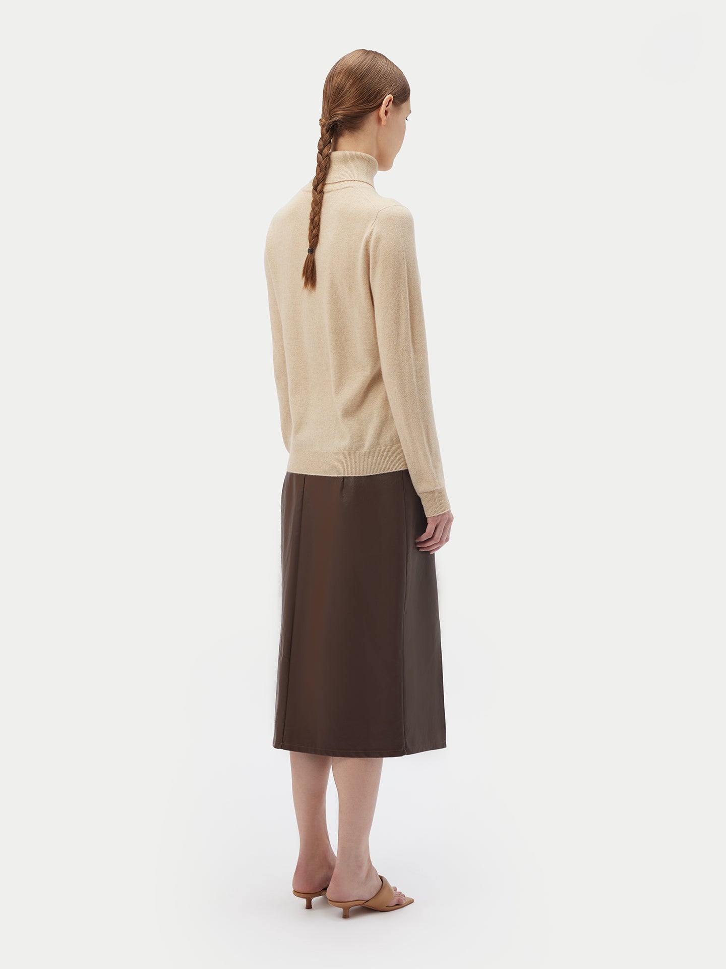 Women's Cashmere Classic Turtleneck Beige - Gobi Cashmere