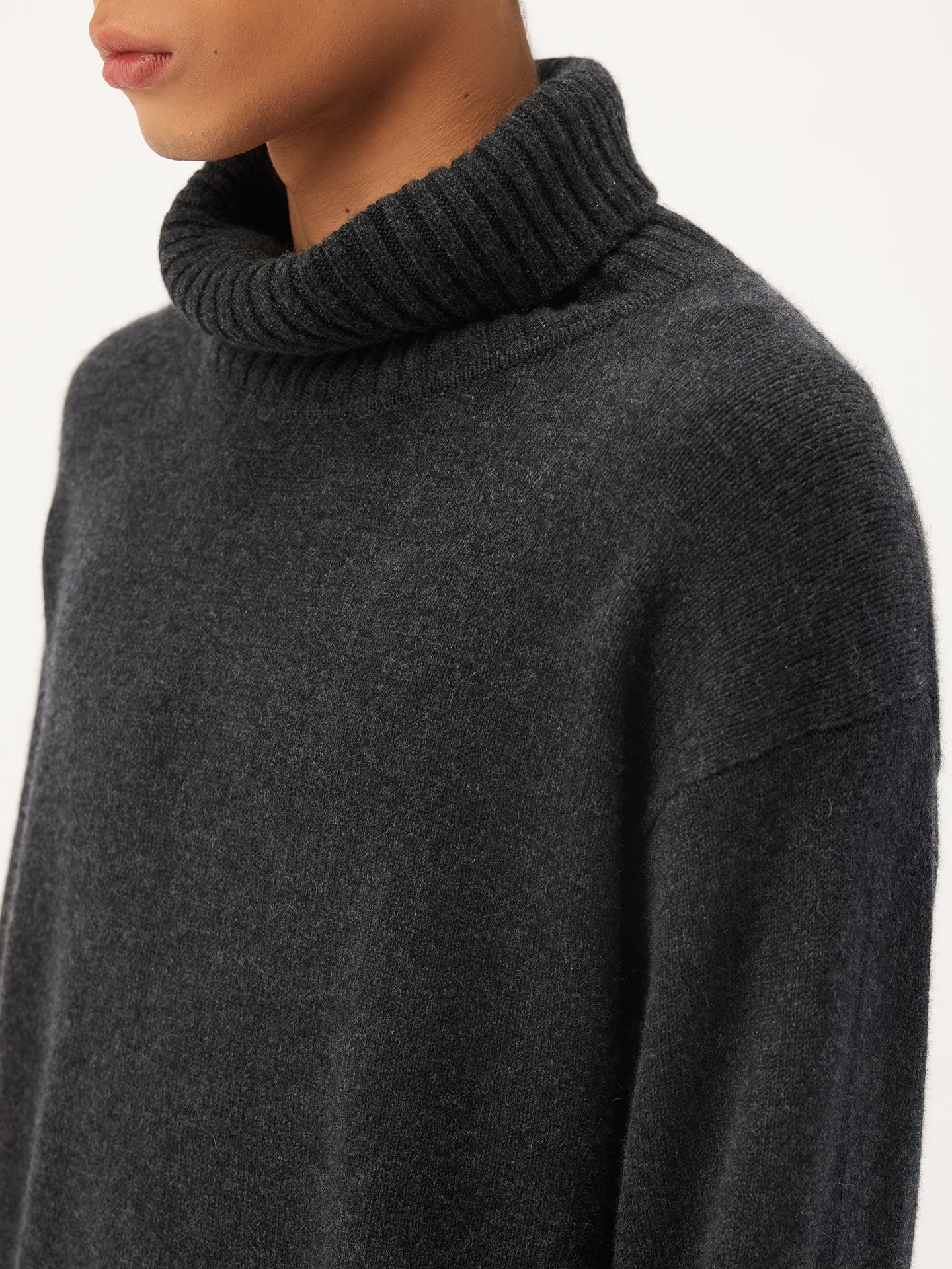 Men's Cashmere Turtleneck