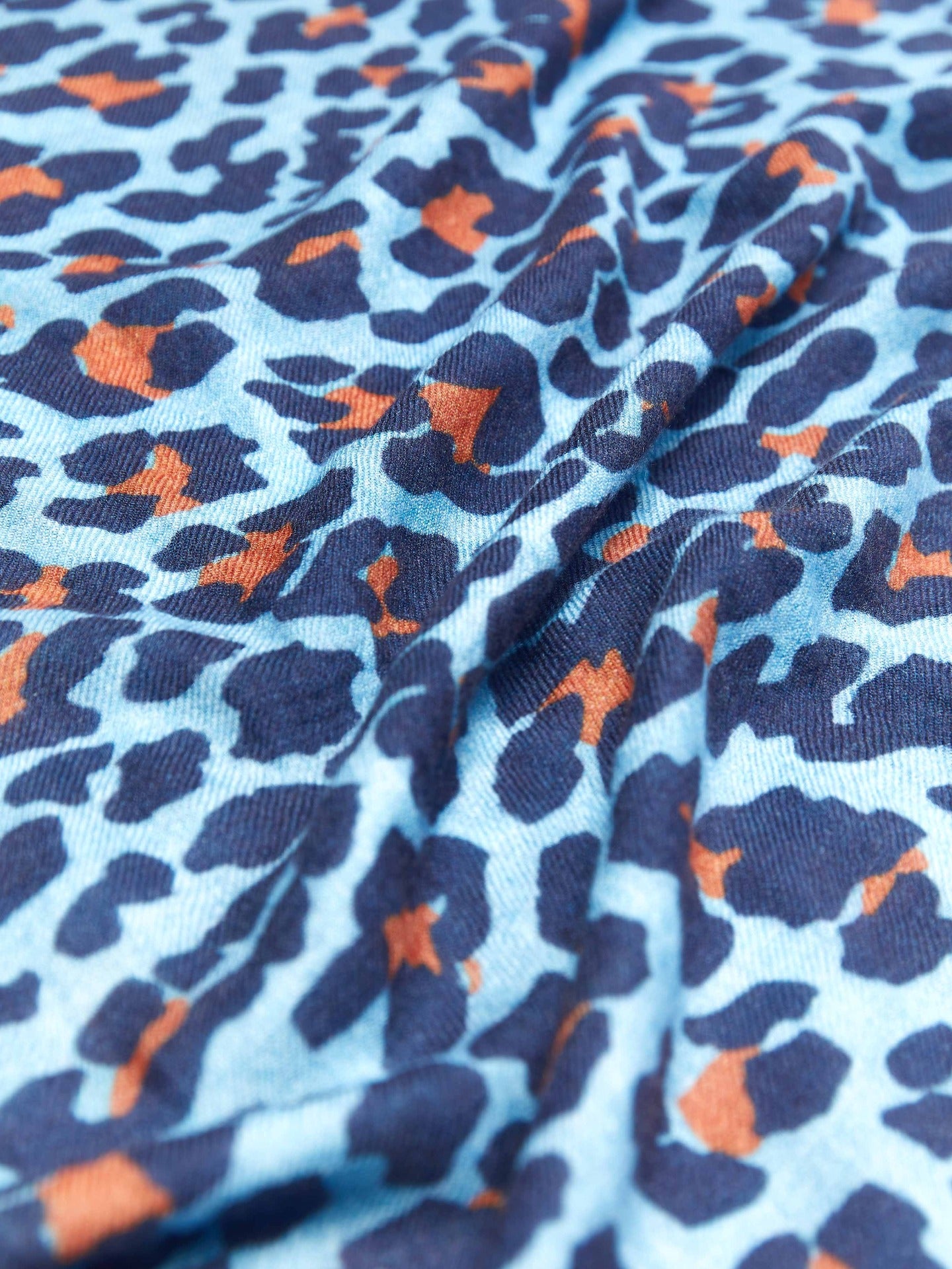 Women's Cashmere Printed Shawl Navy Peony - Gobi Cashmere
