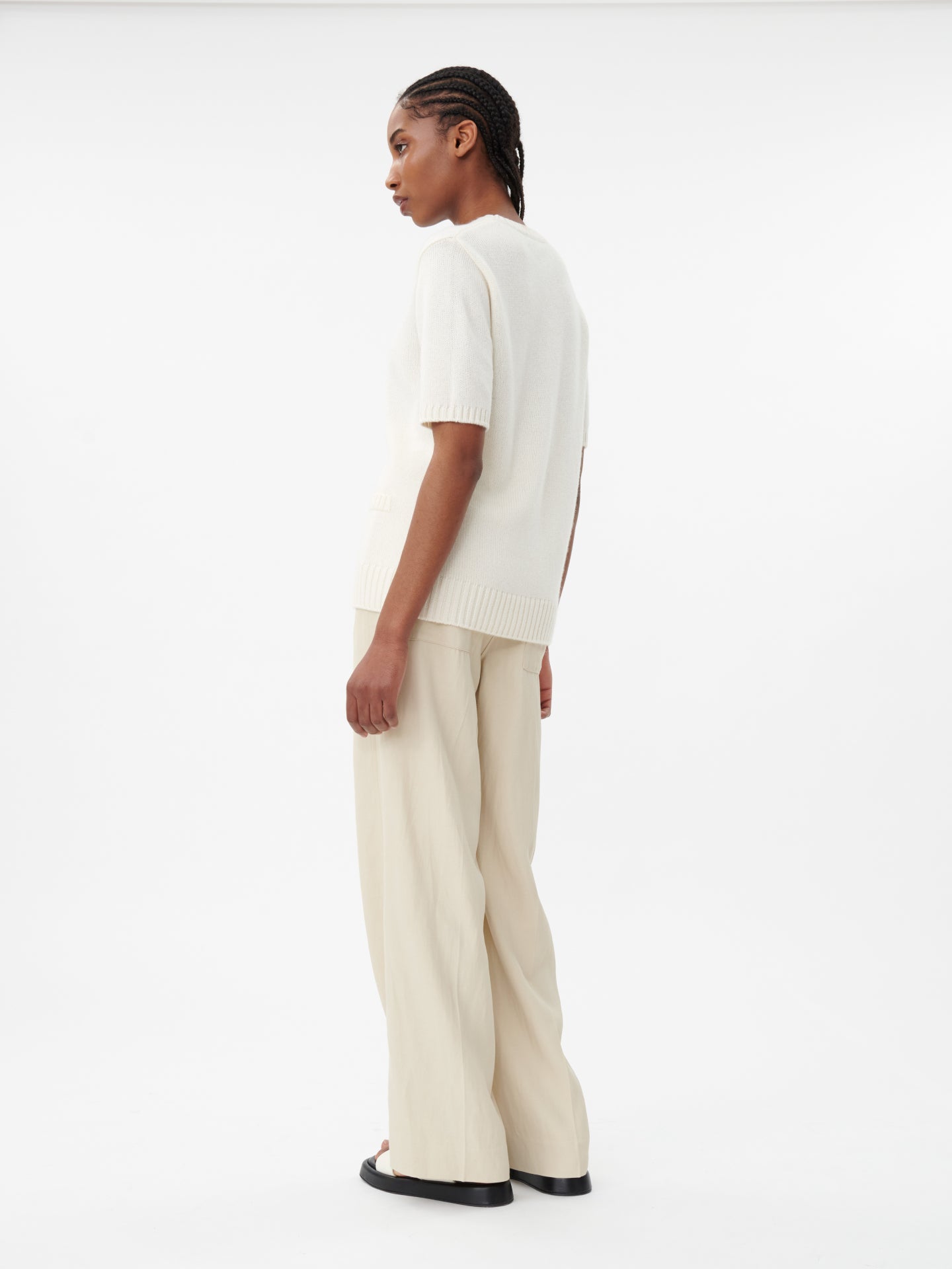 Women's Cashmere C-Neck T-Shirt White - Gobi Cashmere