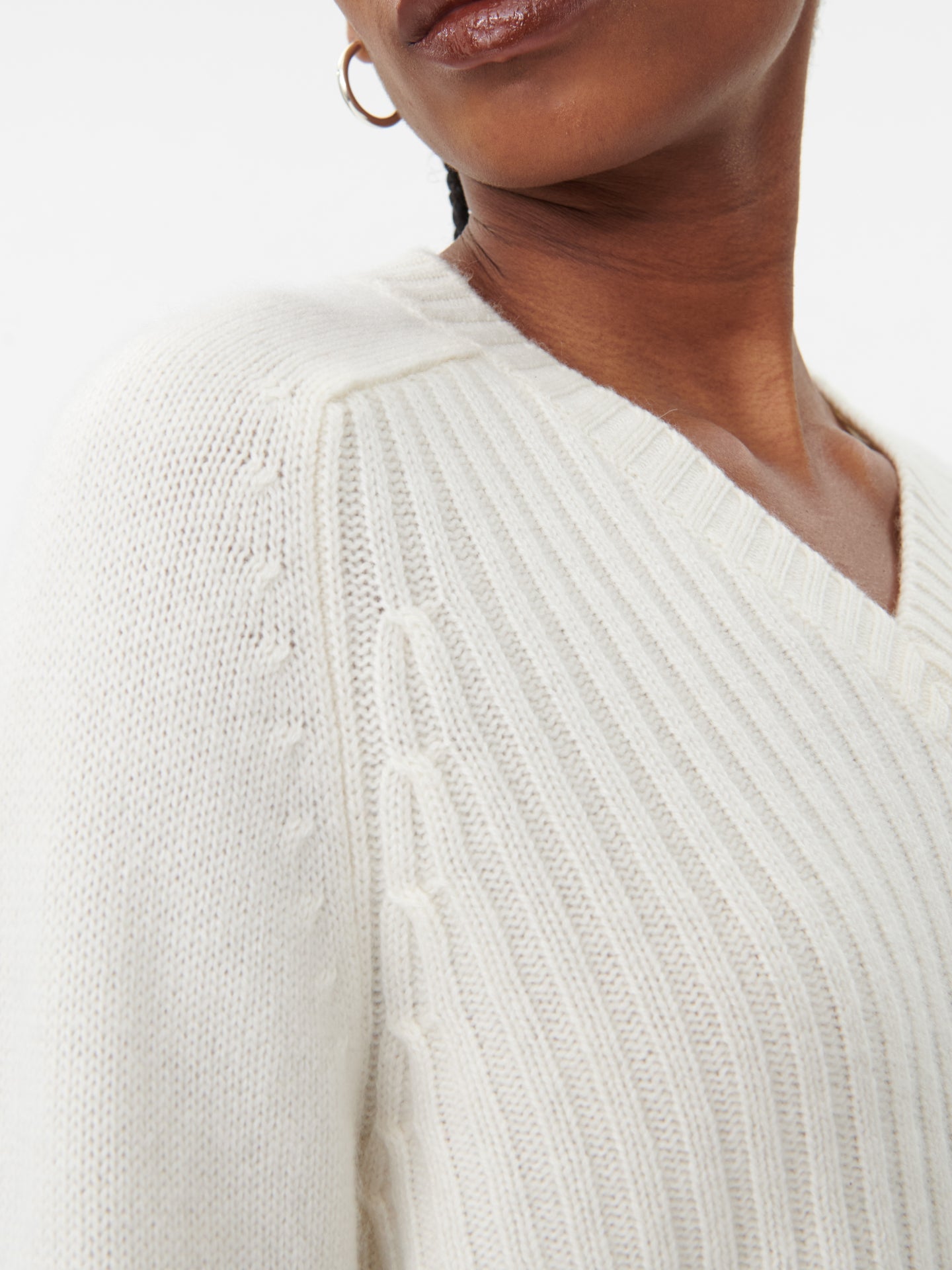 Women's Cashmere Rib Knitted V-Neck Sweater White - Gobi Cashmere