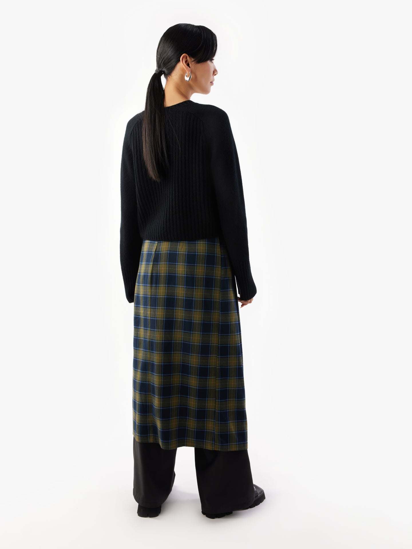 Women's Cashmere Rib Knitted V-Neck Sweater Black - Gobi Cashmere