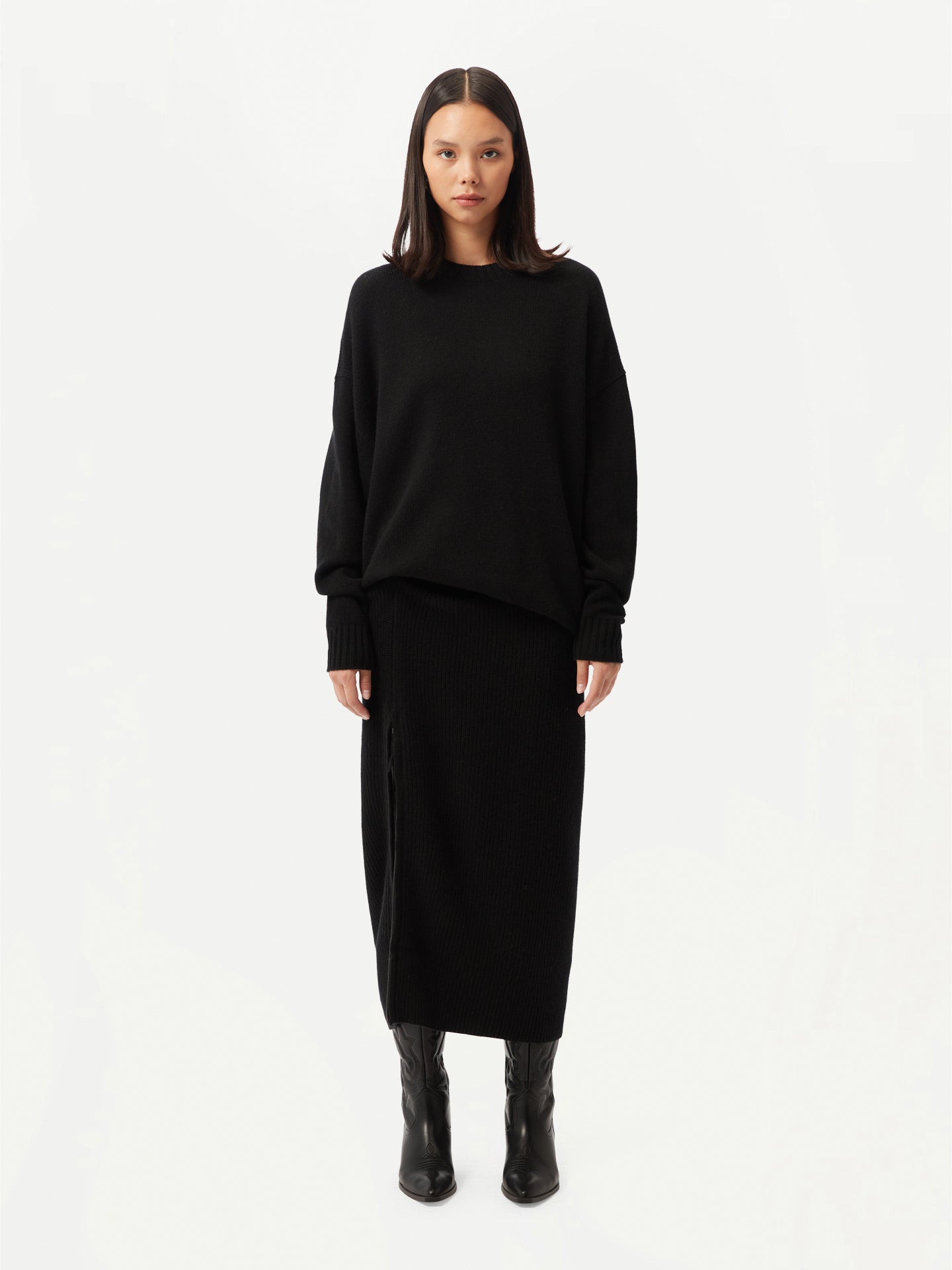 Women's Relaxed-Fit Cashmere Sweater Black - Gobi Cashmere