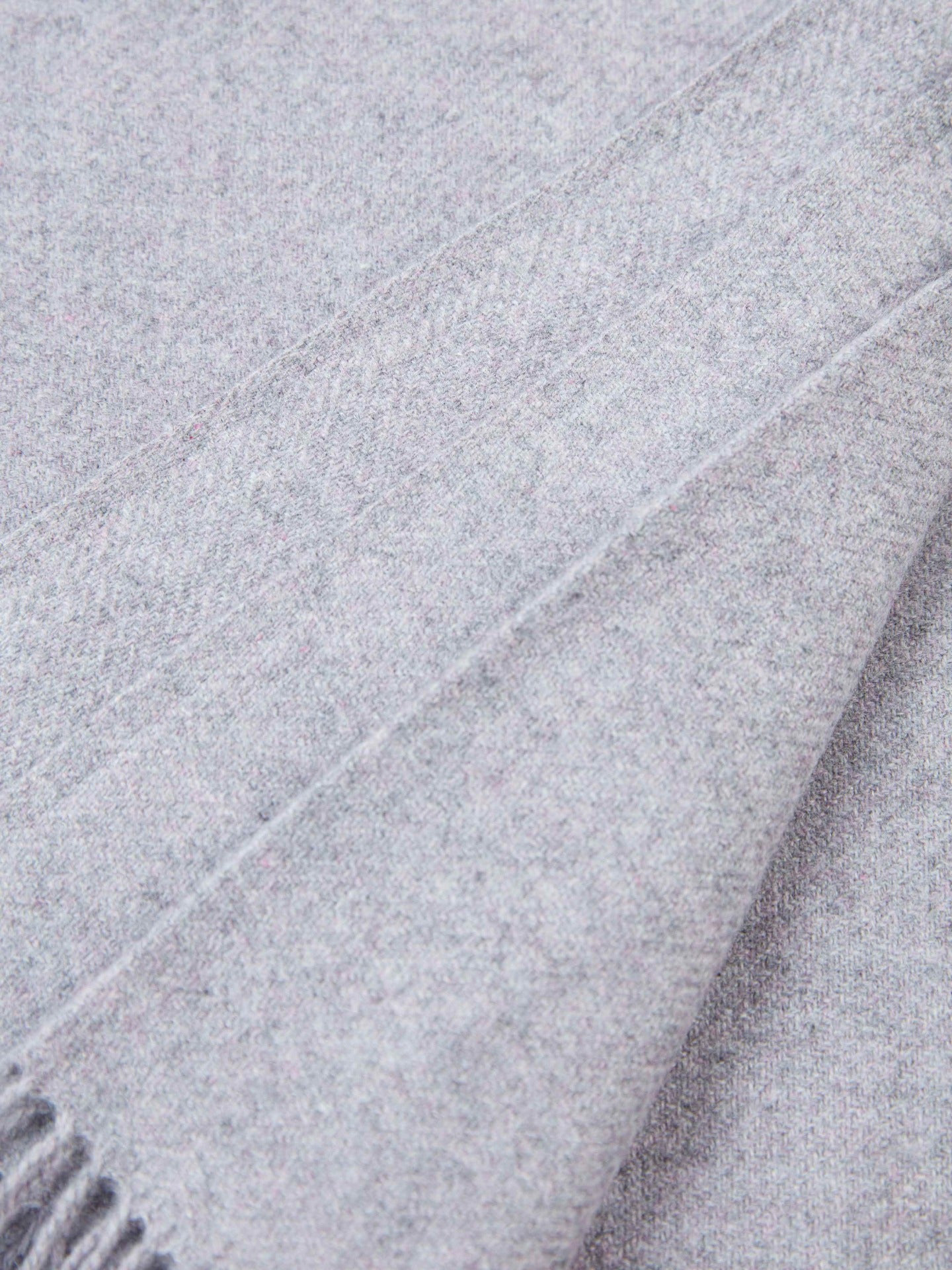 Medium Blanket With Fringe