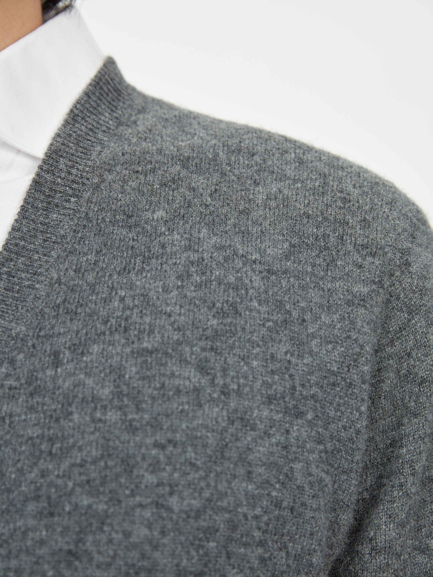 Men's Cashmere V-Neck Cardigan Dim Gray - Gobi Cashmere